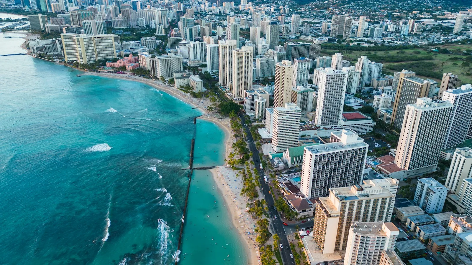 ️ Et dans les zones urbaines ou les comtés (Honolulu, Waikiki) ?