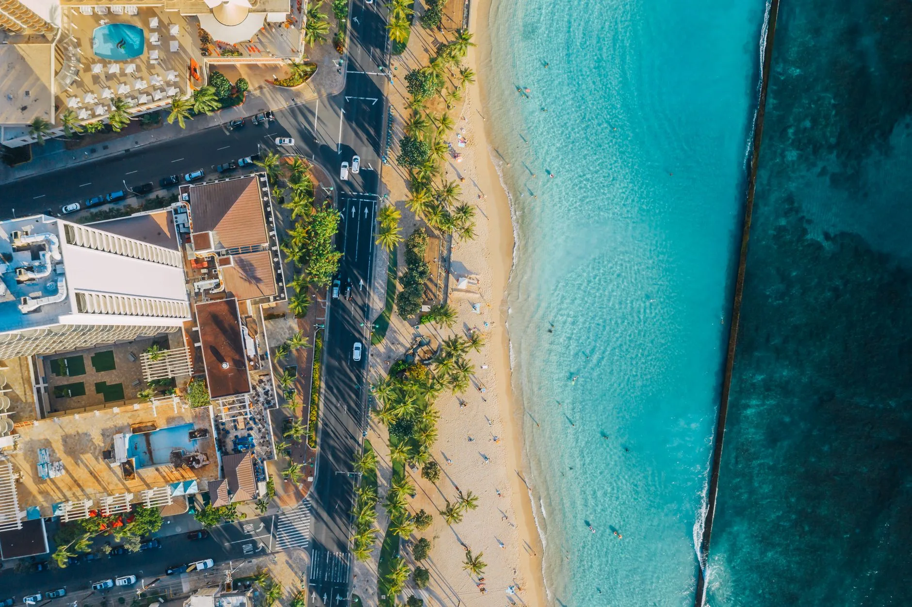 Kuhio Avenue : le bon plan à une rue de la plage