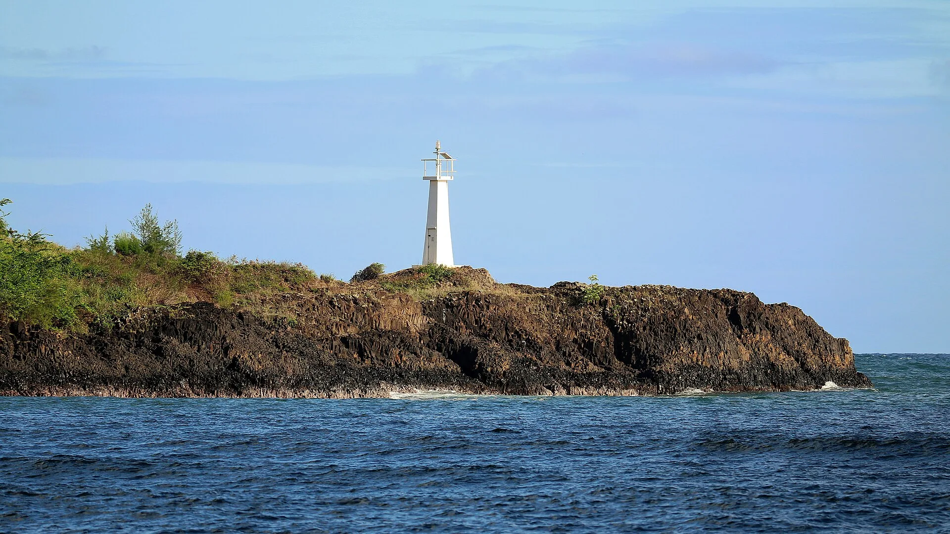 Nawiliwili Harbor et la côte autour de Lihue