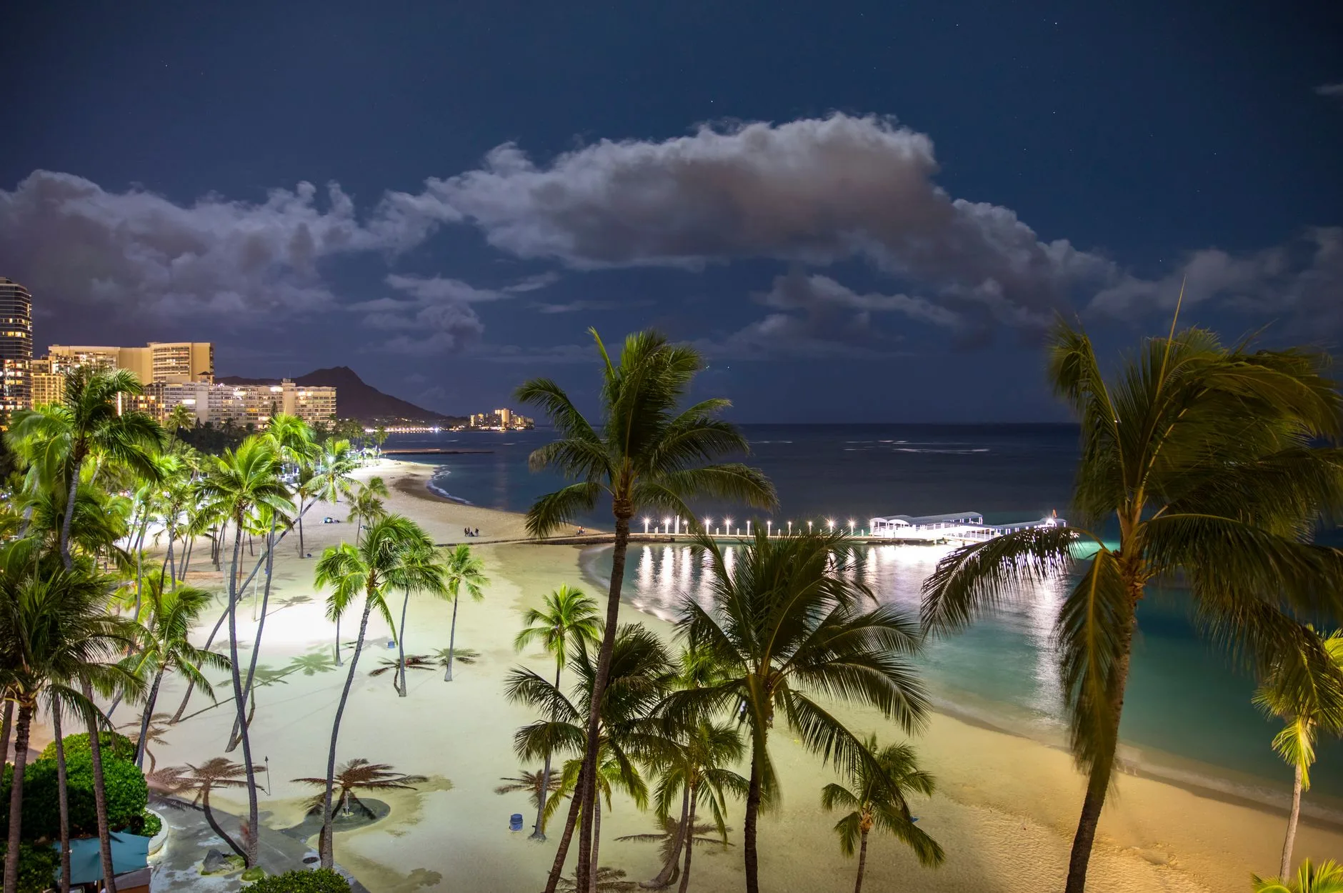 Waikiki : la plage la plus célèbre d'Hawaï